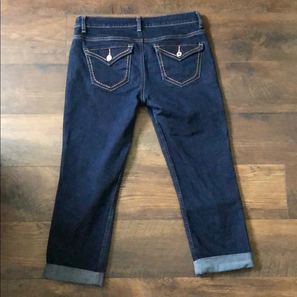 Apt. 9 Capris - Picture 4 of 4